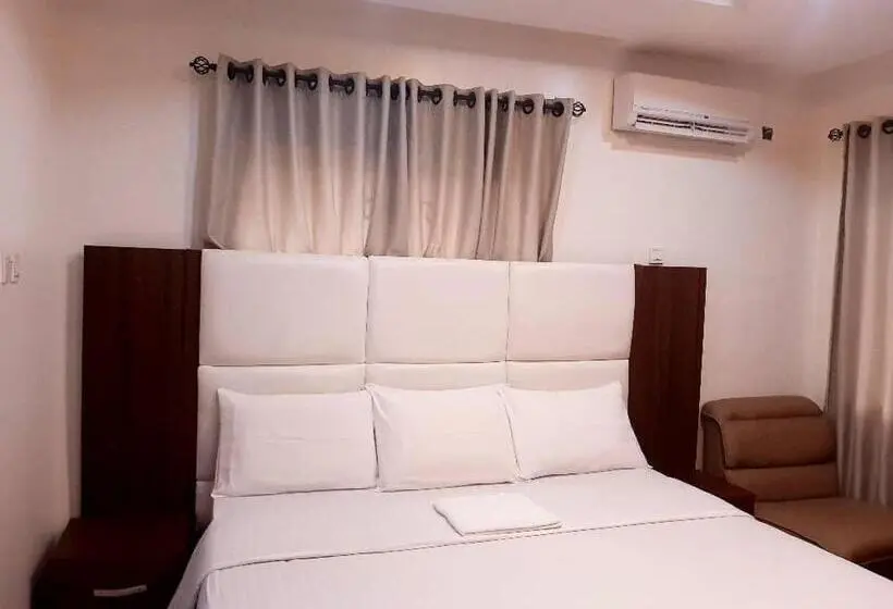اتاق لوکس با بالکن و چشمانداز دریا, Somek Homes2