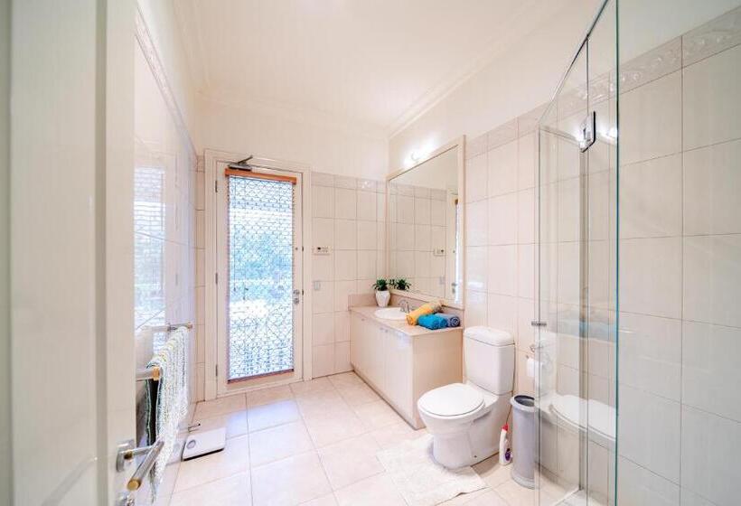 스탠다드 룸 공동 욕실, 6 Bdrs Villa With Pool & Tennis Court