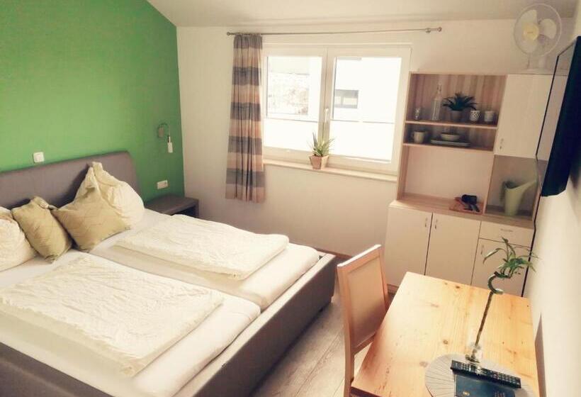 غرفة كومفورت, Taferne In Köstendorf   Ferienwohnung Monteurzimmer