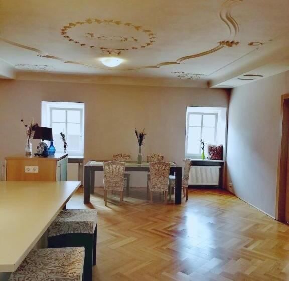 شقة غرفة واحدة, Taferne In Köstendorf   Ferienwohnung Monteurzimmer