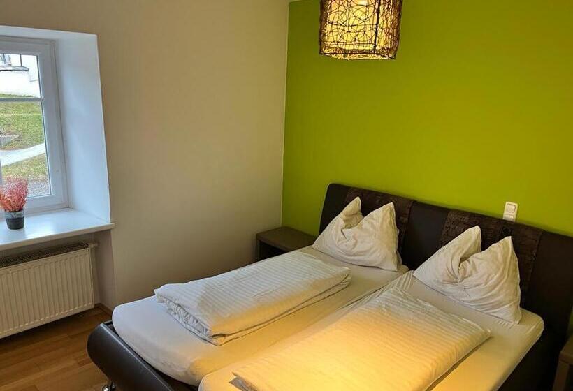 شقة غرفة واحدة, Taferne In Köstendorf   Ferienwohnung Monteurzimmer