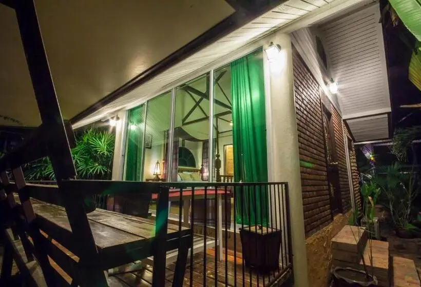 Standard-huone Puutarhanäkymä, Baan B&b Sukhothai
