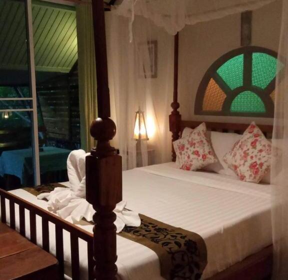 Номер Стандарт Вид на Сад, Baan B&b Sukhothai