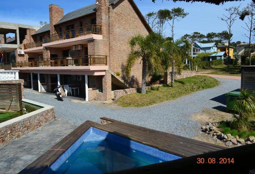 غرفة قياسية, Bahía Pindó