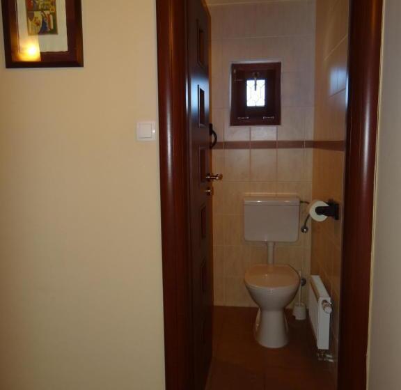 Номер Стандарт Трехместный, Holló Panzió