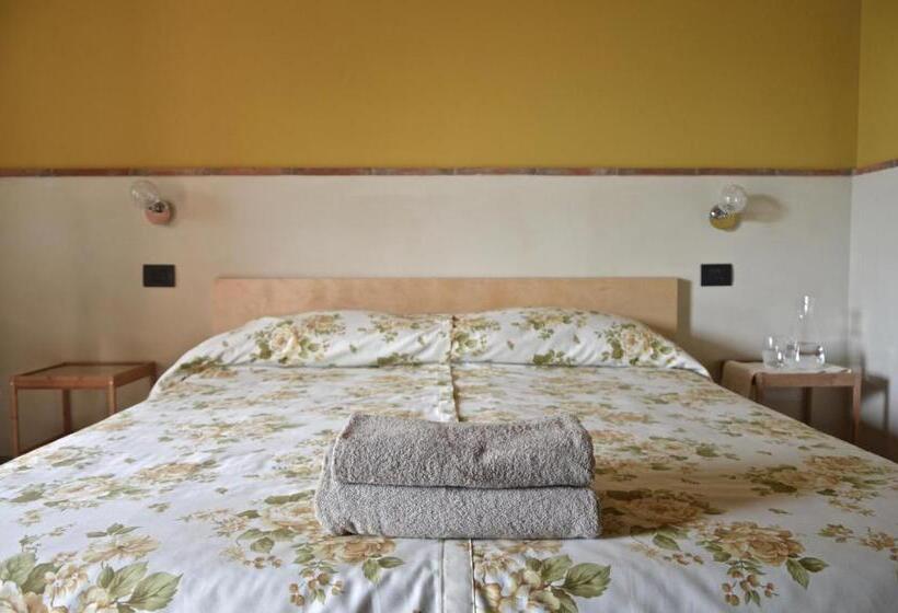 חדר סטנדרט עם מיטת קינג, La Collina Di Montecchio