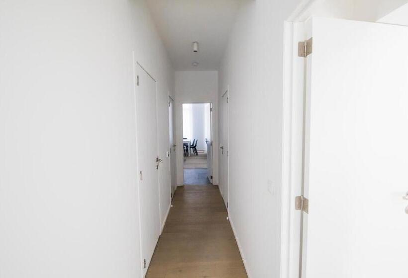 Апартаменты 1 Спальня с Балконом, Smart Appart   Midi