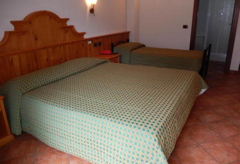 标准三人间, Albergo Du Soleil