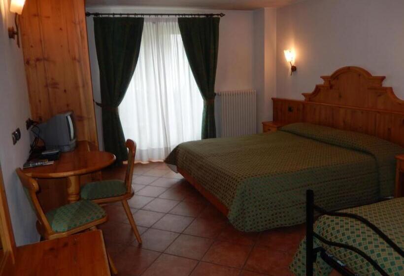 اتاق استاندارد سه نفره, Albergo Du Soleil