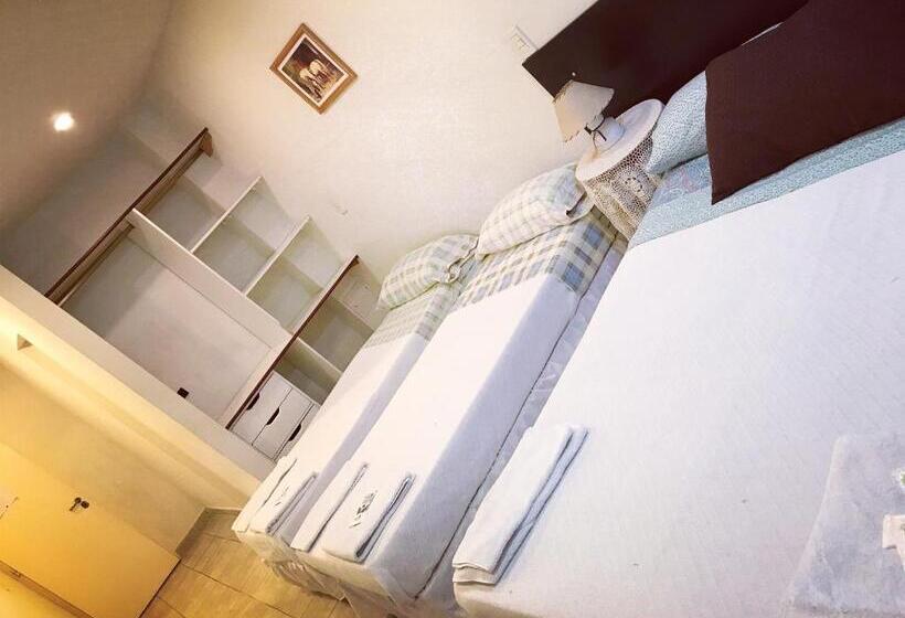 غرفة قياسية رباعية, Alfonso Nuevo Dueño