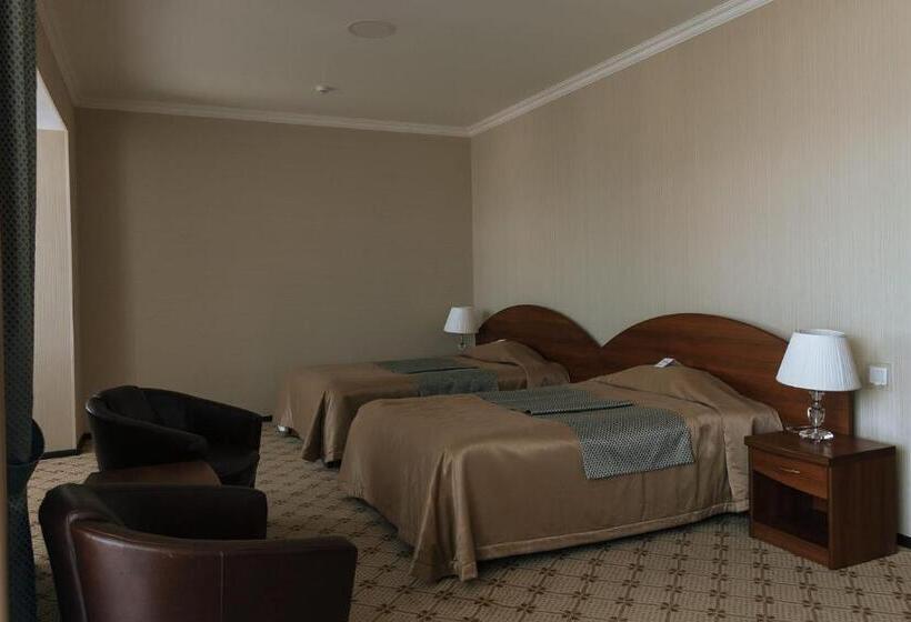 اتاق سوپریور, Medeu