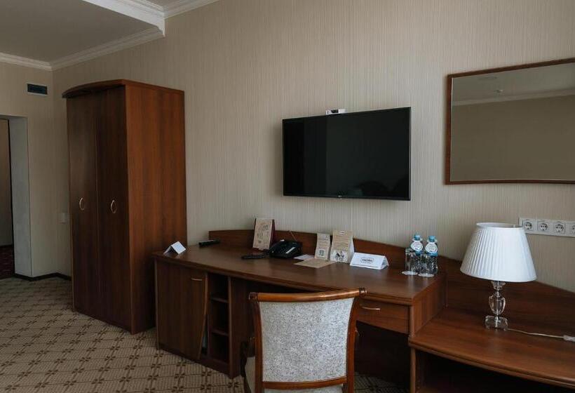 اتاق سوپریور, Medeu