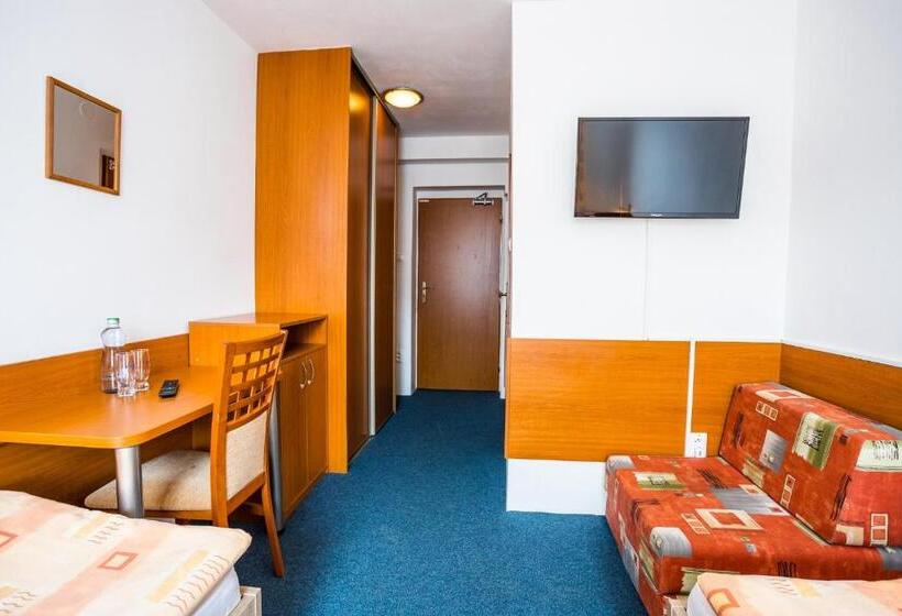 经济房, Penzión Limba Donovaly