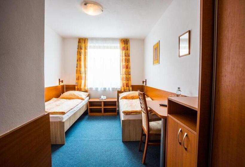 经济房, Penzión Limba Donovaly