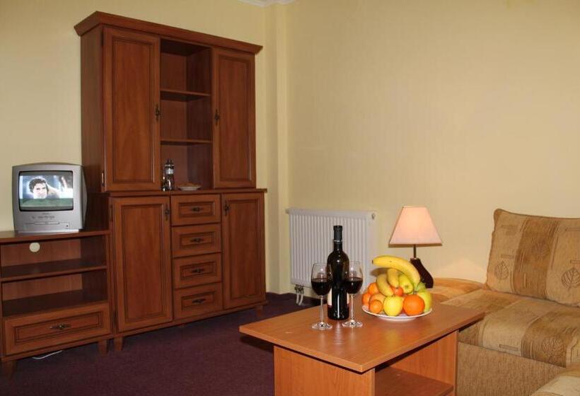 家庭间, Penzión Limba Donovaly