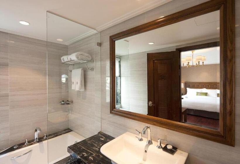 اتاق لوکس با تخت بزرگ, Peridot Gallery Classic