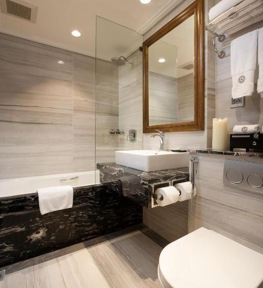 سوئیت با بالکن, Peridot Gallery Classic