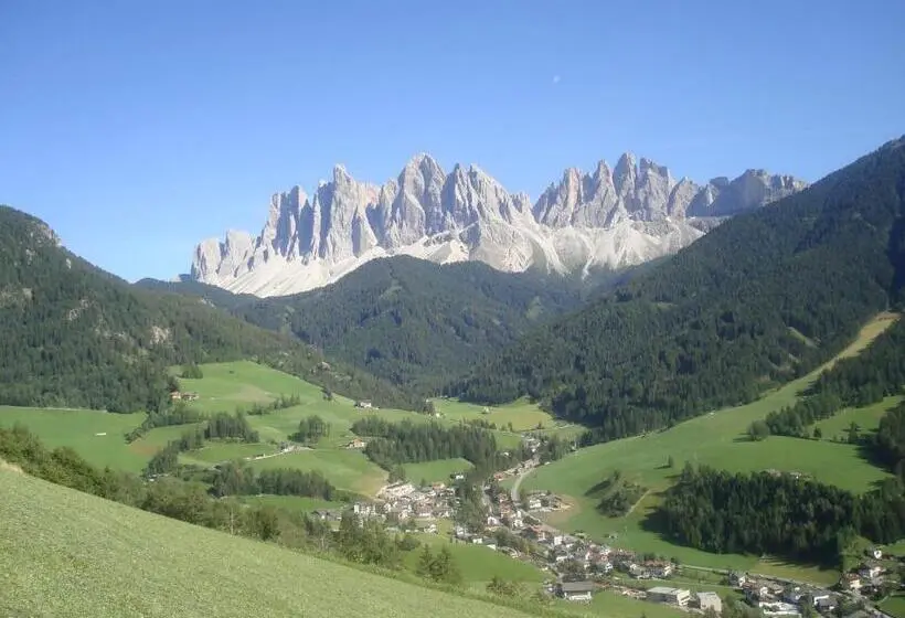 آپارتمان 2 خوابه, Pineiderhof