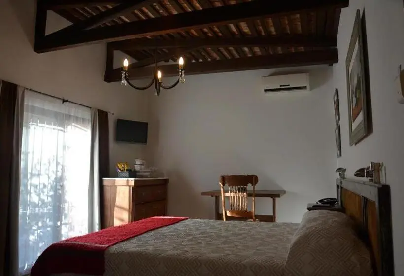 Perhehuone, Posada La Comandancia