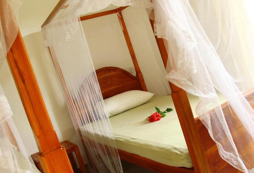 Трехместный Номер Базовый, Kamlo Beach Resort