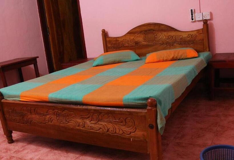 Семейное Бунгало, Kamlo Beach Resort