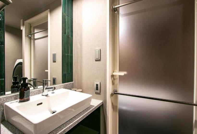 اتاق سوپریور چهار تخته, Minn Gionsanjo