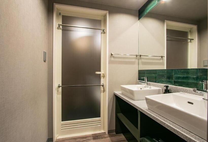 سوییت خانوادگی, Minn Gionsanjo