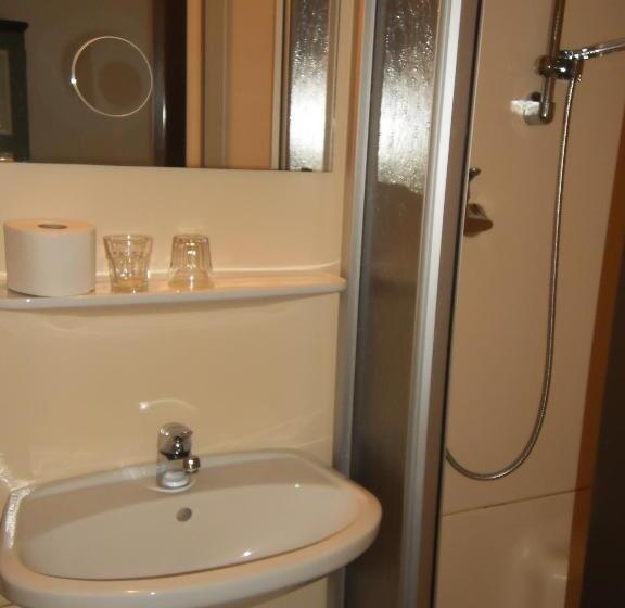 스탠다드 룸, Binderhof