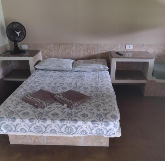 اتاق استاندارد چهار تخته, Ilhabela Tênis Clube