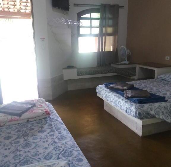 اتاق ساده سه نفره, Ilhabela Tênis Clube