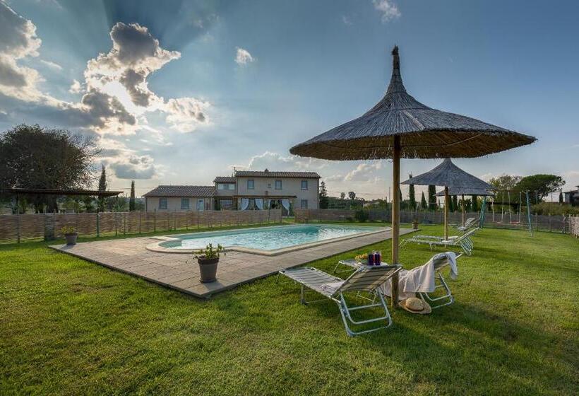 小型套房, La Rugantina