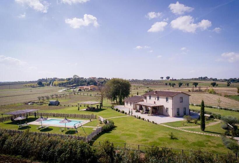 小型套房, La Rugantina