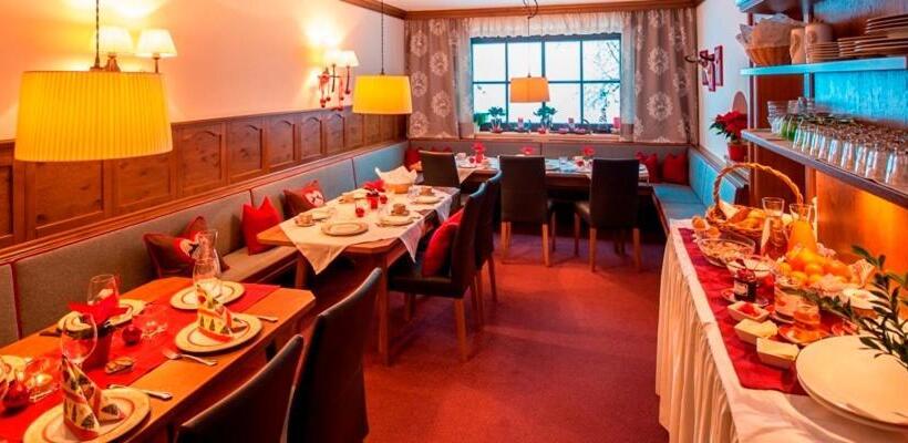 غرفة قياسية مزوَّدة بشُرفة, Pension Kreuzer