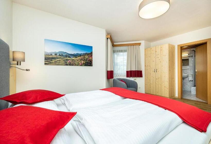 شقة غرفتين نوم مزودة بشُرفة, Pension Kreuzer