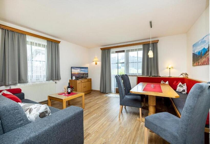 شقة غرفتين نوم مزودة بشُرفة, Pension Kreuzer