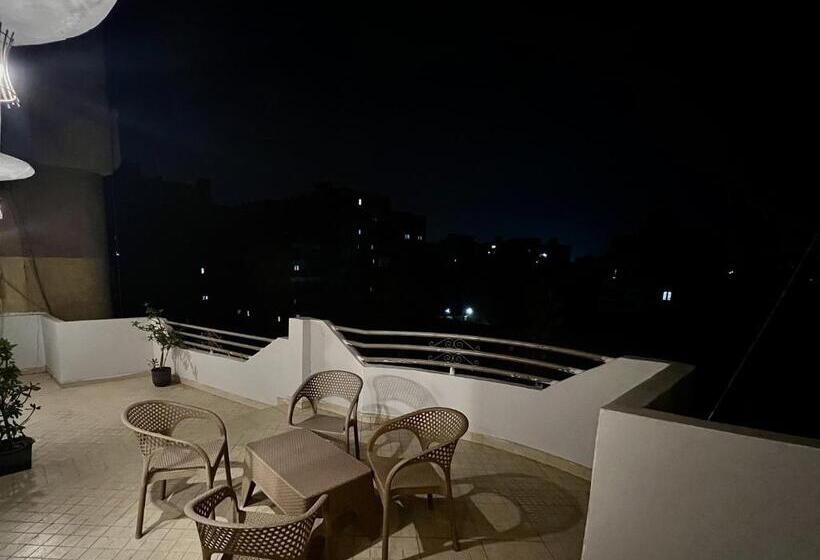 اتاق استاندارد چهار تخته, Near The Pyramids Inn