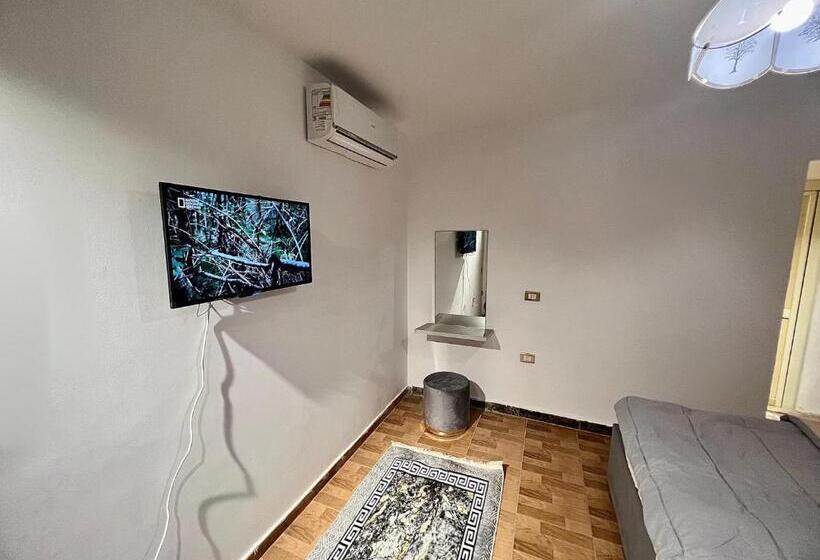 اتاق استاندارد, Near The Pyramids Inn