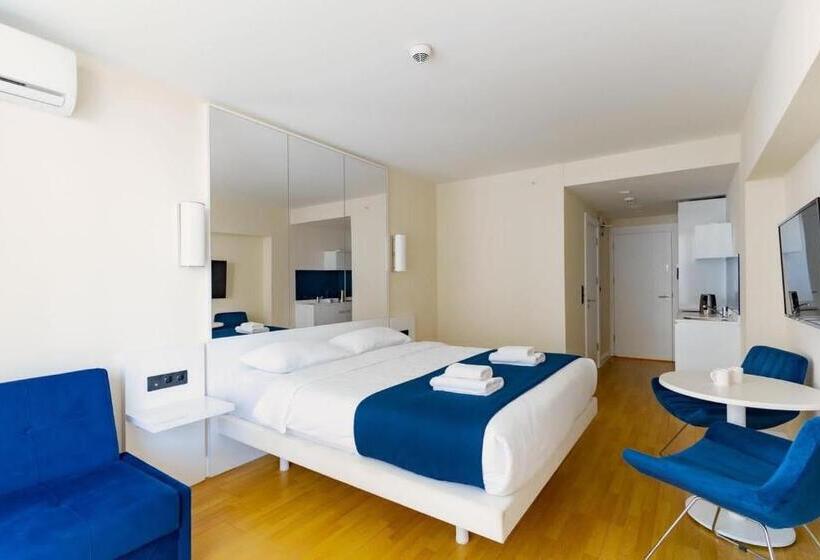 استودیوی استاندارد با چشم‌انداز دریا, Orbi Best View In Batumi