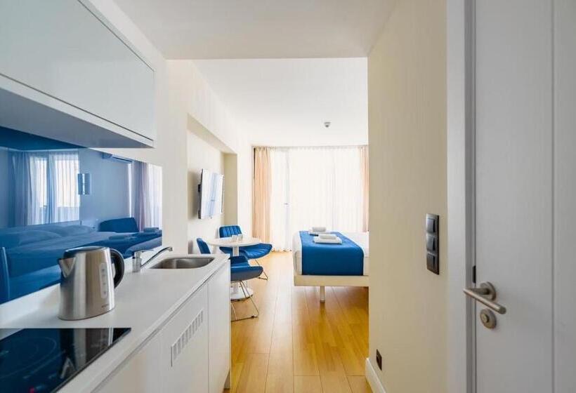 استودیو استاندارد با بالکن, Orbi Best View In Batumi