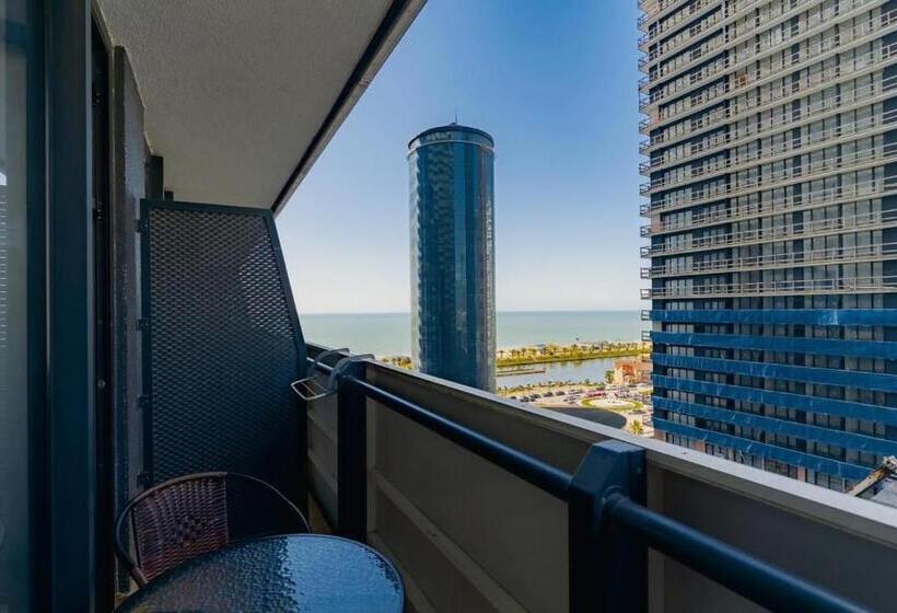 سوئیت 2 خوابه, Orbi Best View In Batumi