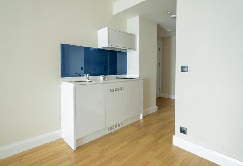 استودیو استاندارد با بالکن, Orbi Best View In Batumi