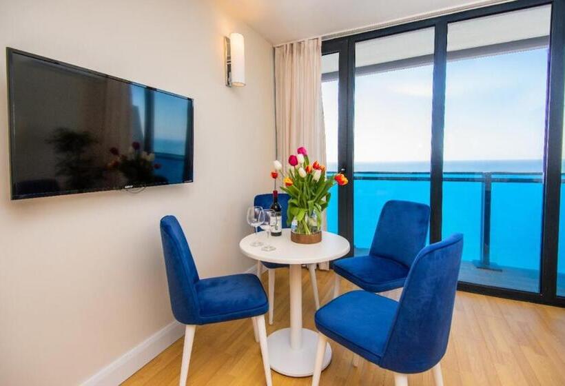 آپارتمان 1 خوابه با چشم‌انداز دریا, Orbi Best View In Batumi