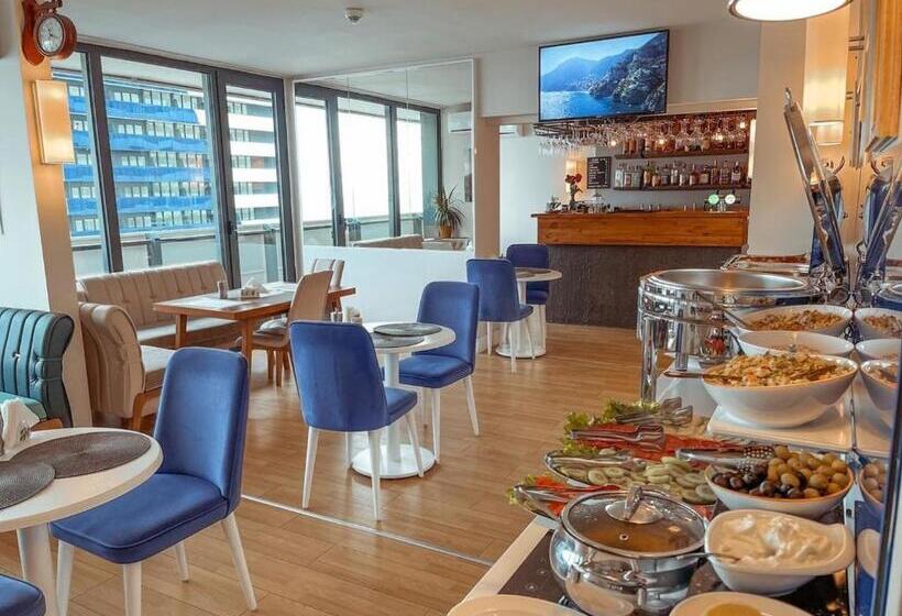 استودیوی استاندارد با چشمانداز دریا, Apartment From Batumi