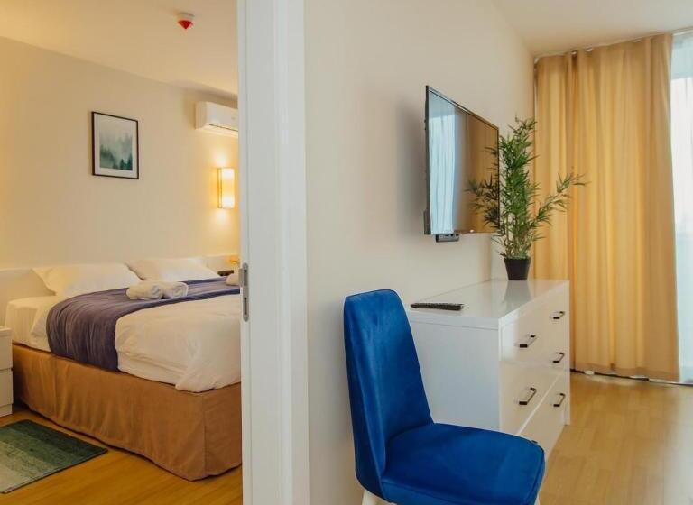 آپارتمان 2 خوابه, Apartment From Batumi