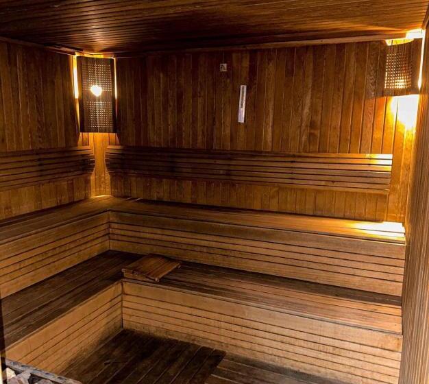 سوئیت 2 خوابه, Apartment From Batumi