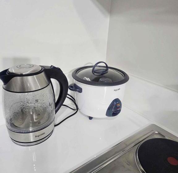 스위트, Austria Suites At Air Residences