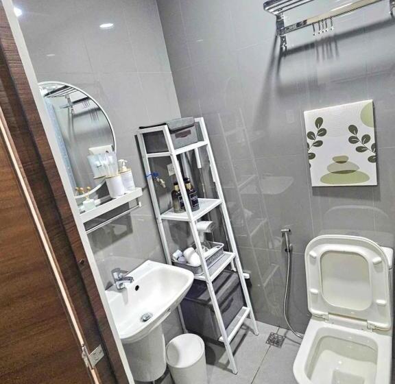 스위트, Austria Suites At Air Residences