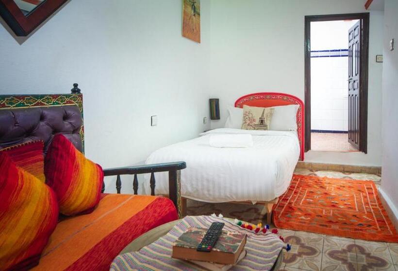 غرفة قياسية ثلاثية, Dar Chourafa Riad