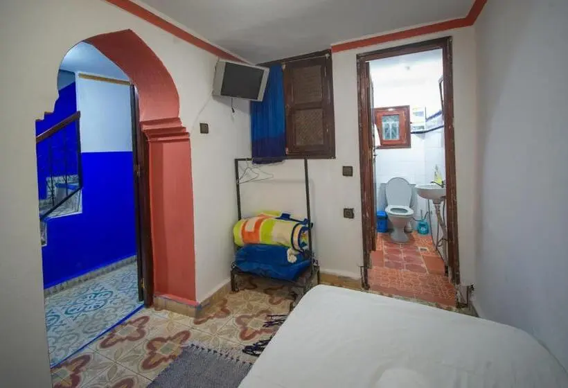 Economy Yhden Hengen Huone, Dar Chourafa Riad