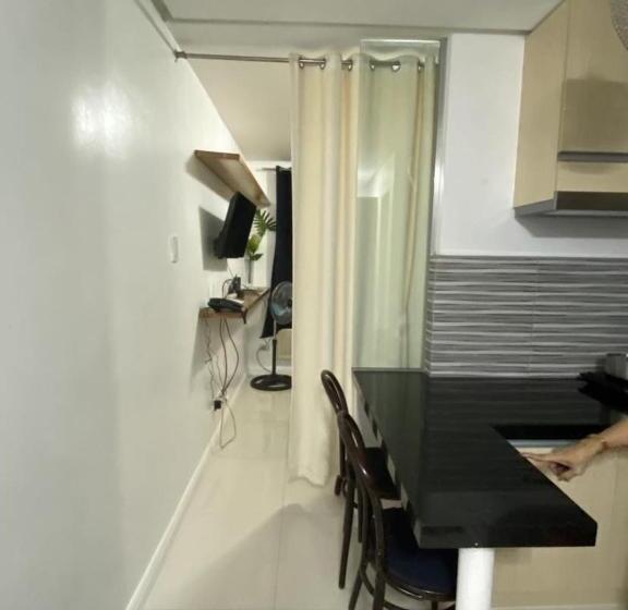 استودیو استاندارد با بالکن, 60 Percent Off Deluxe Ocean View Rooms Free Pool And Free Sauna Access Included Perfect Location Nea